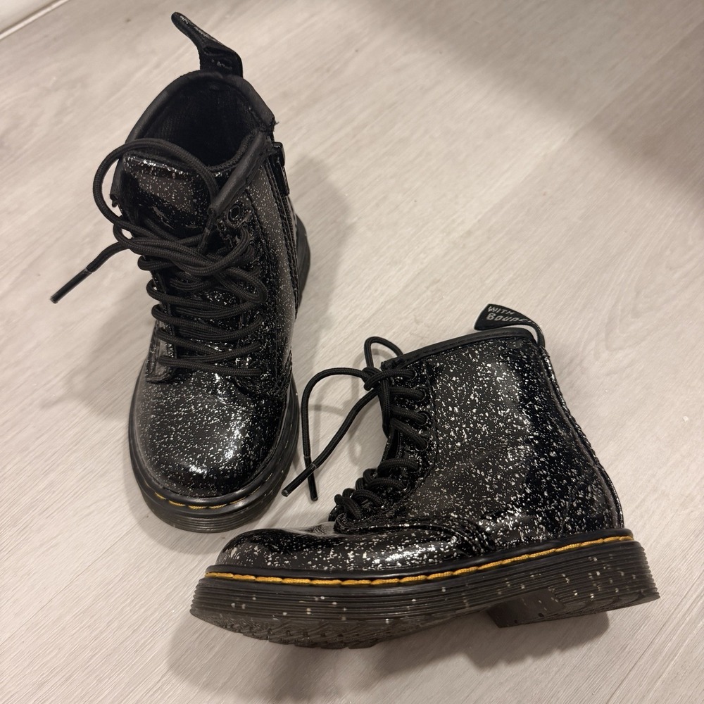 Dr. Martens 1460 Cosmic Glitter Youth Toddler Black Patent Leather Boots Size 7c